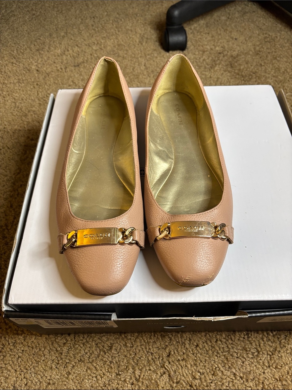 Coach Nude/Pink Leather Chain-Trim Ballet Flats with Gold Plaque - Picture 1 of 4